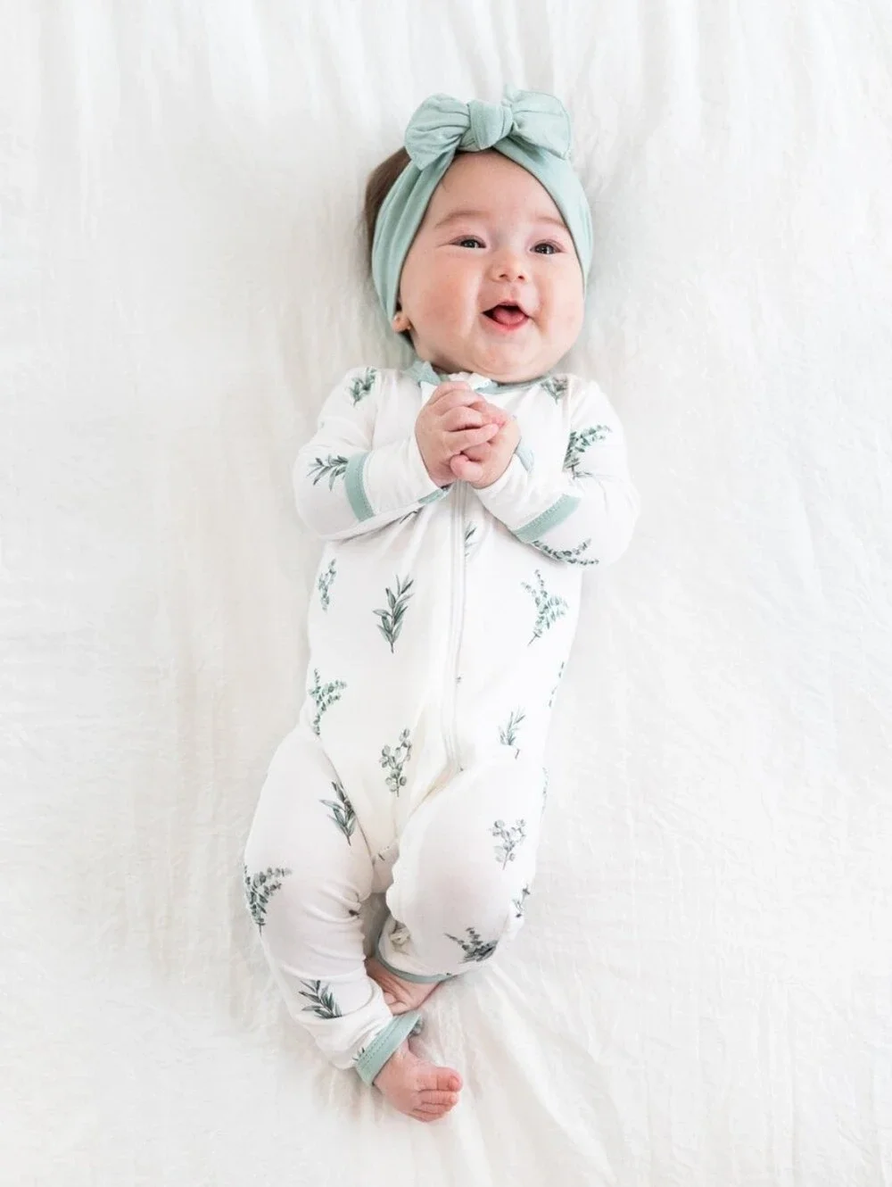 Kyte Baby Eucalyptus Zippered Romper Size 12-18 Months